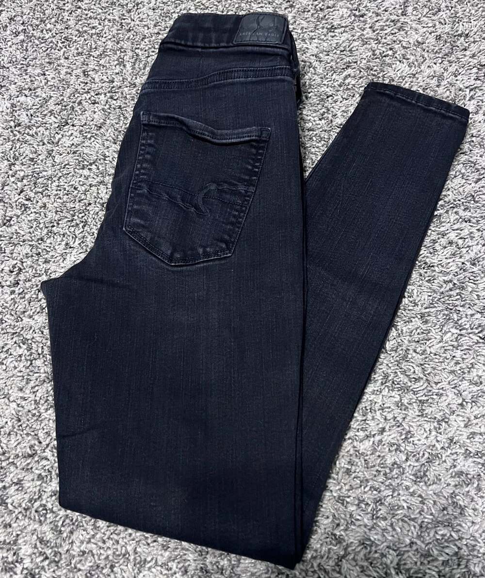 American Eagle Jeans Black Distressed Denim Curvy Hi-Rise Jegging Size 4
